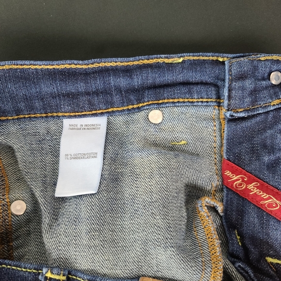 Lucky Brand Crop Jeans. Dark Wash Sz 6/ 28 - Picture 11 of 13